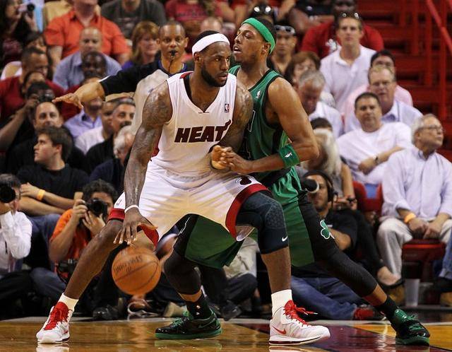 莱昂纳德因 莱昂纳德因